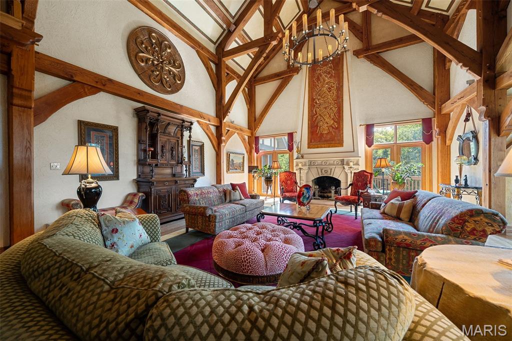 Sunset Crest Lt 8 & Edward Weidlich Estate - Residential