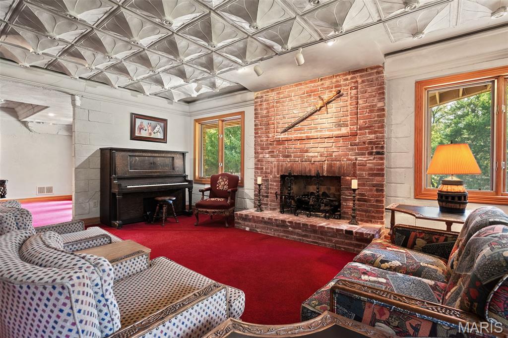 Sunset Crest Lt 8 & Edward Weidlich Estate - Residential