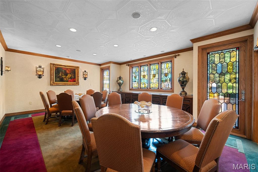 Sunset Crest Lt 8 & Edward Weidlich Estate - Residential