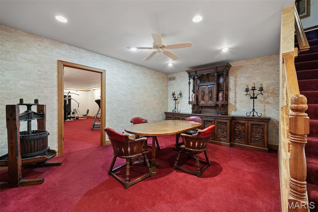 Sunset Crest Lt 8 & Edward Weidlich Estate - Residential