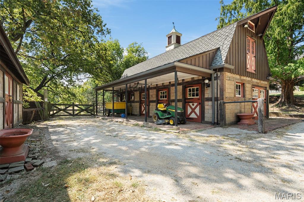 Sunset Crest Lt 8 & Edward Weidlich Estate - Residential