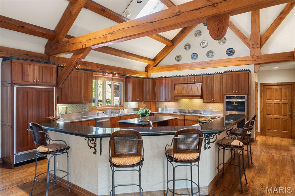 Sunset Crest Lt 8 & Edward Weidlich Estate - Residential