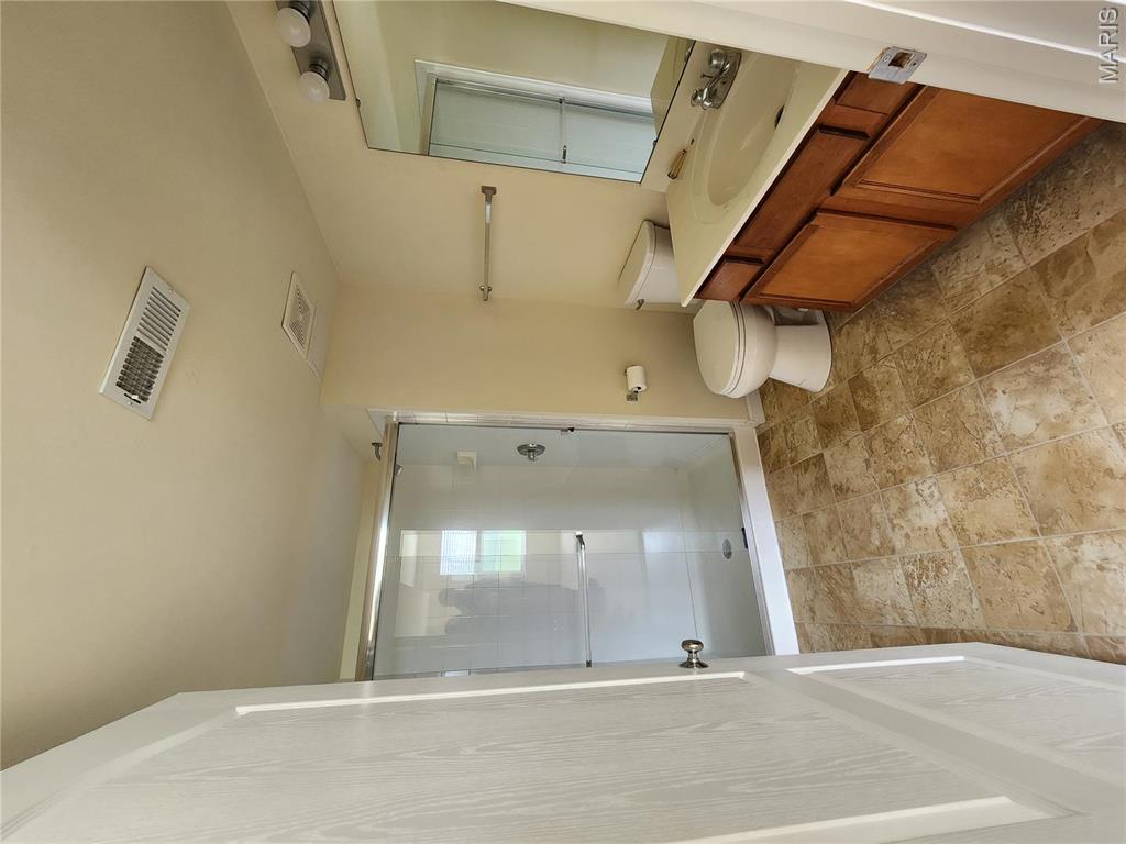 Montecito Resub Village C Condo Bldg 6C - Residential Lease