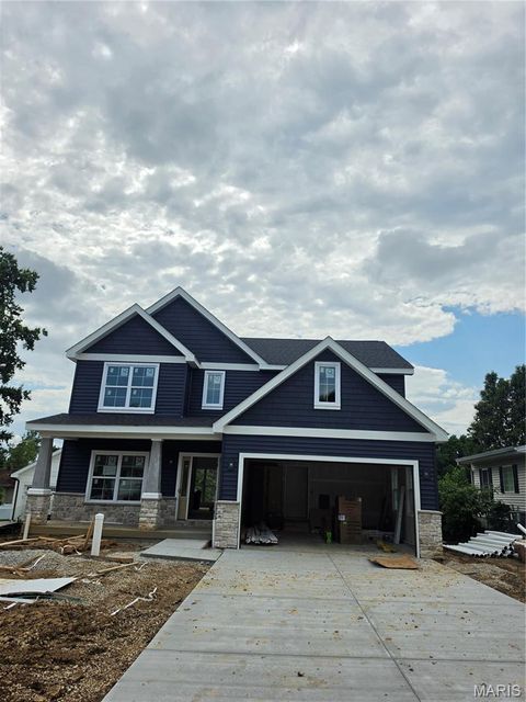 Photo of 923 Poinsetta Lane, Kirkwood, MO 63122 (MLS # 26033194)