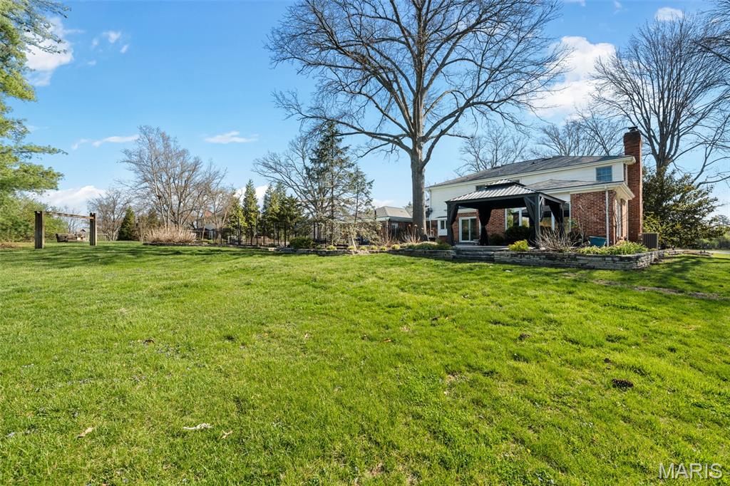 Berkley Manor 6 - Residential