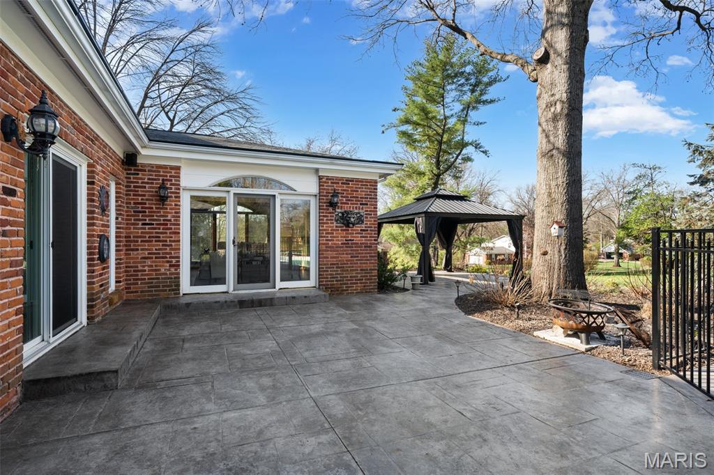 Berkley Manor 6 - Residential