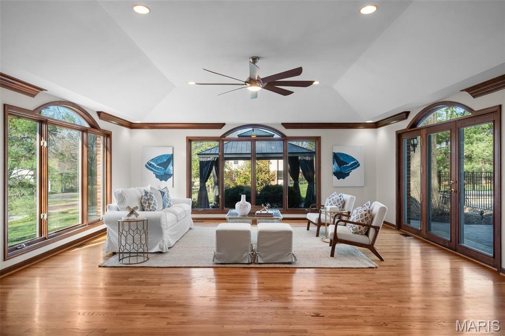 Berkley Manor 6 - Residential