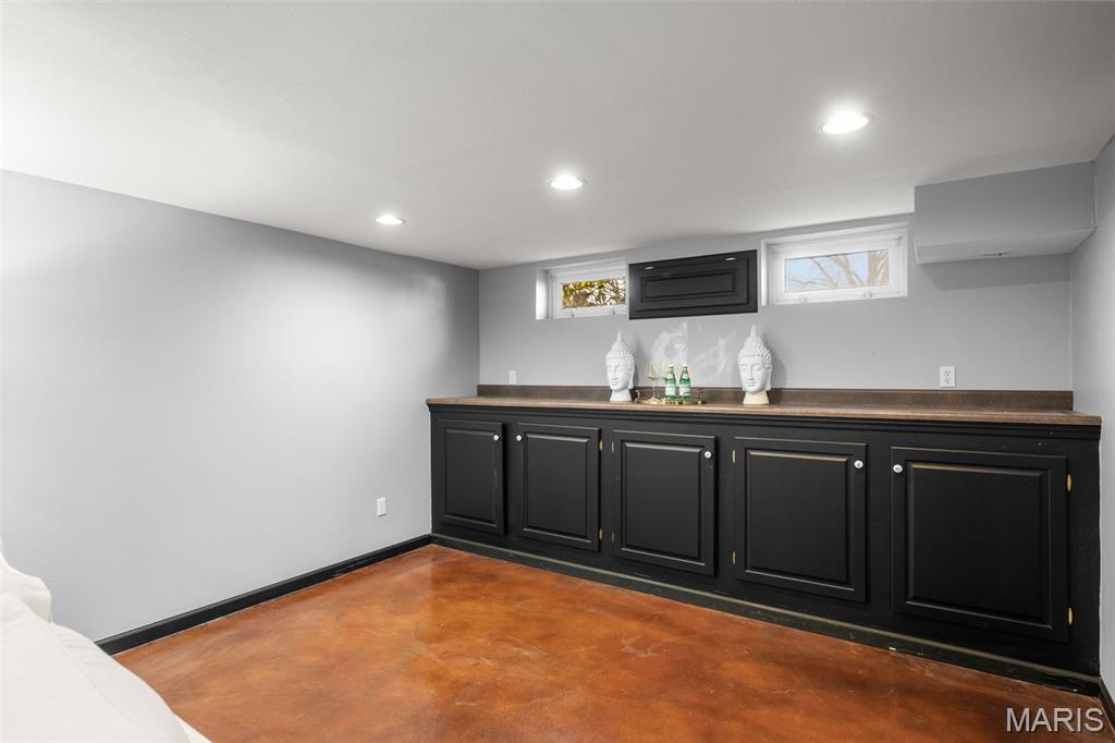 Berkley Manor 6 - Residential