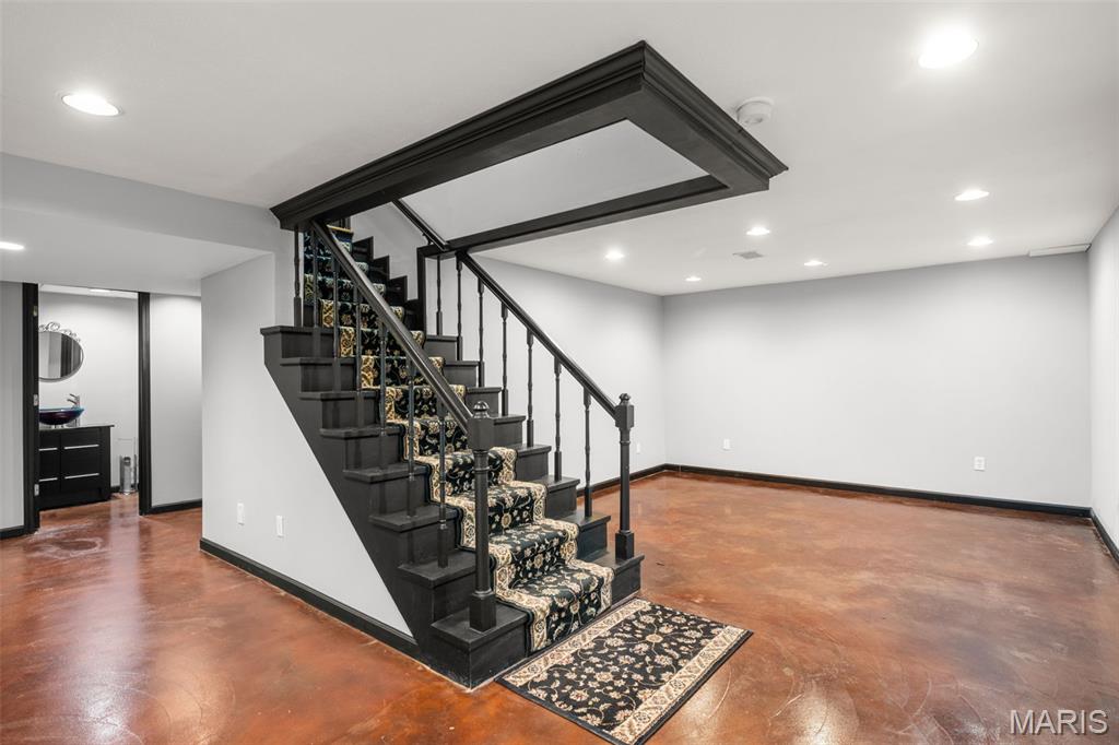 Berkley Manor 6 - Residential