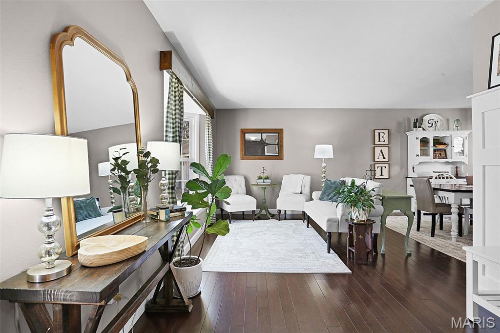 831 Windsor Gardens Court