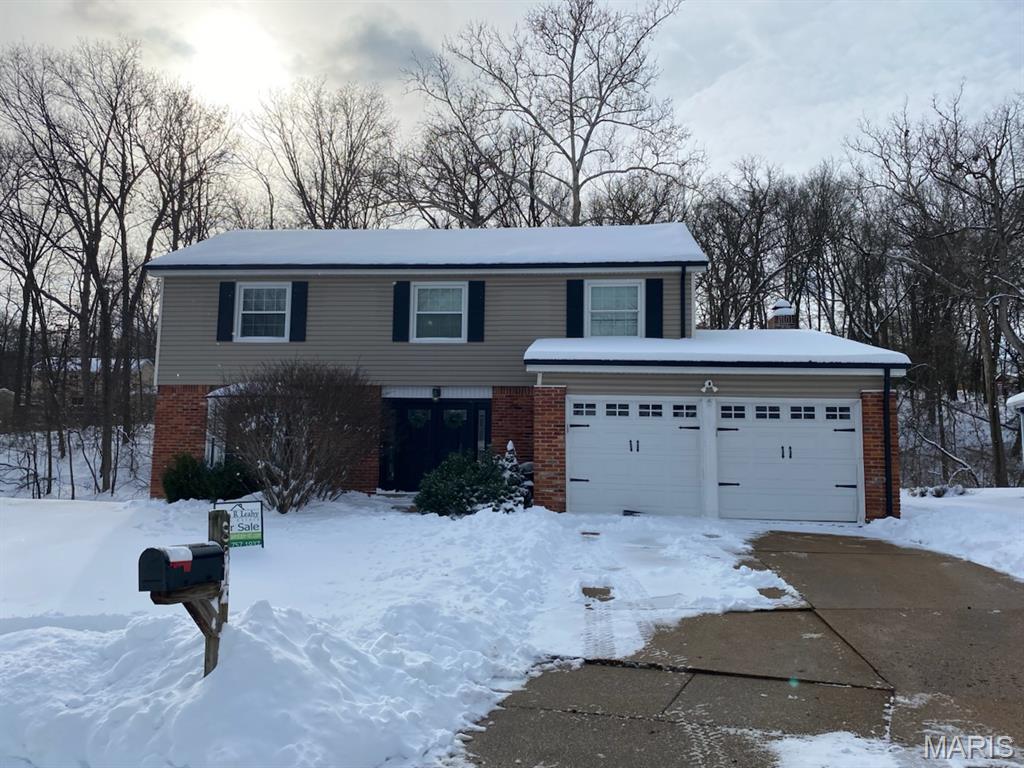 831 Windsor Gardens Court