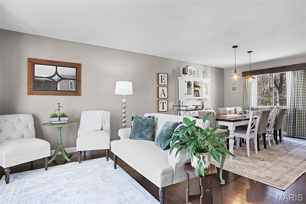 831 Windsor Gardens Court