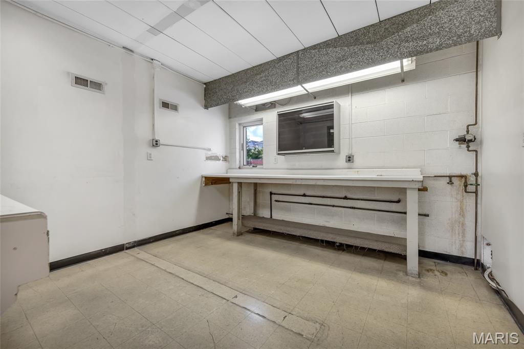 Cliff Place - Commercial Sale