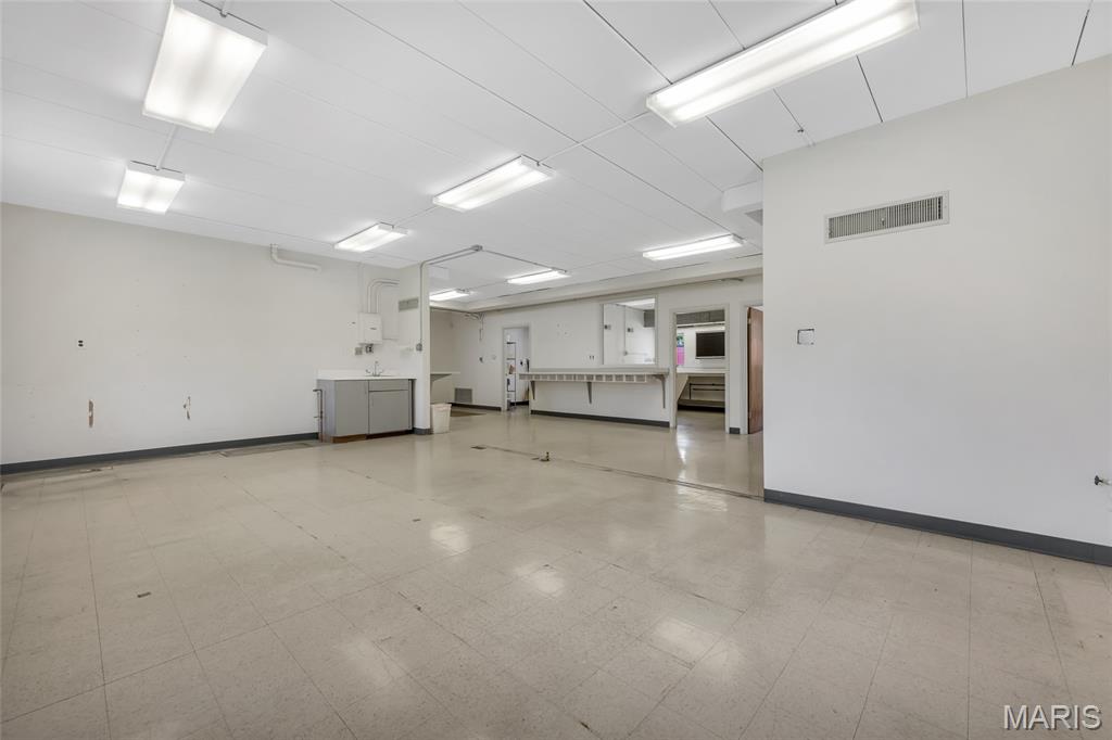 Cliff Place - Commercial Sale