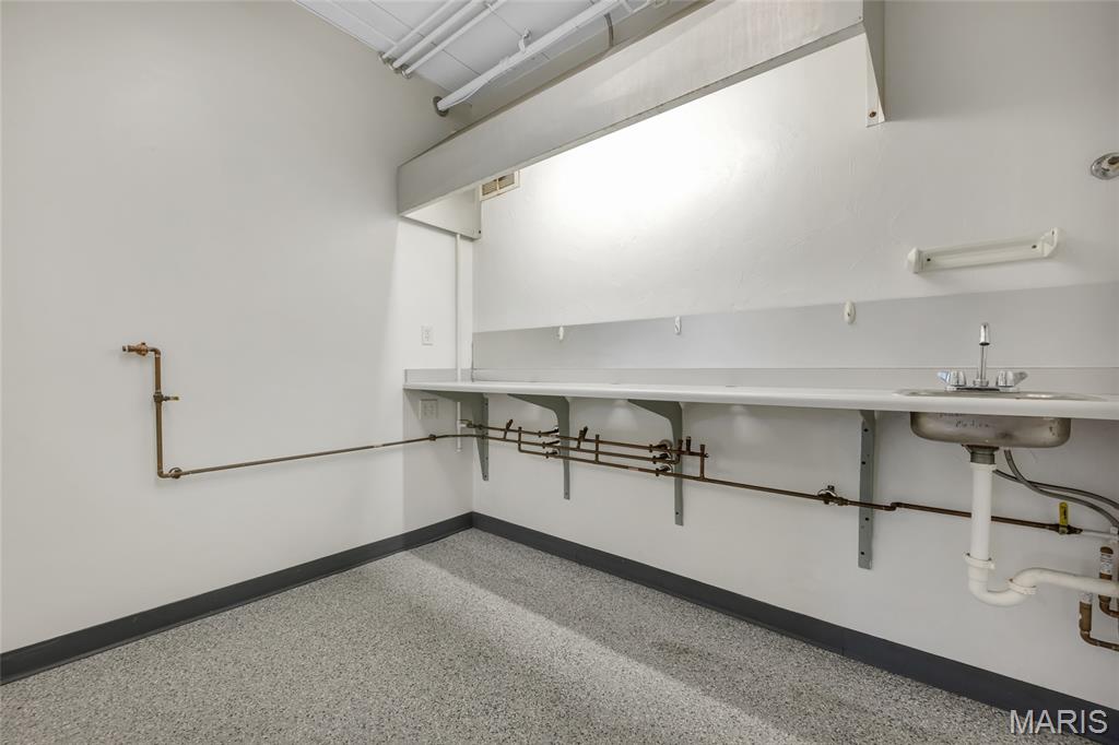 Cliff Place - Commercial Sale