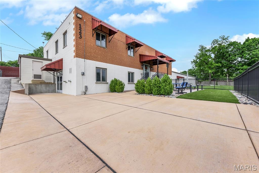 Cliff Place - Commercial Sale