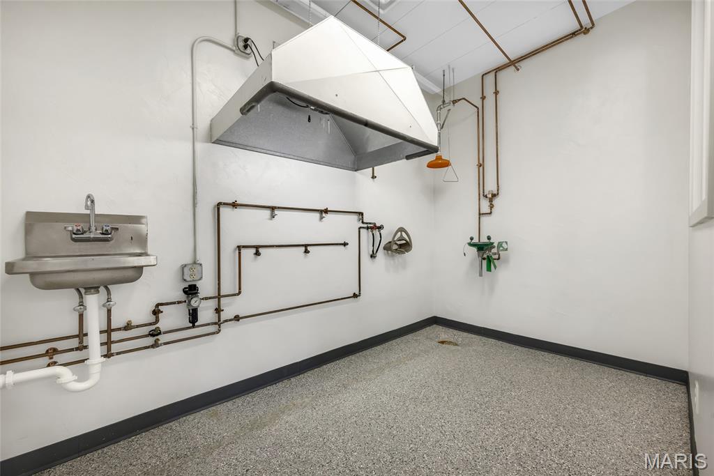 Cliff Place - Commercial Sale