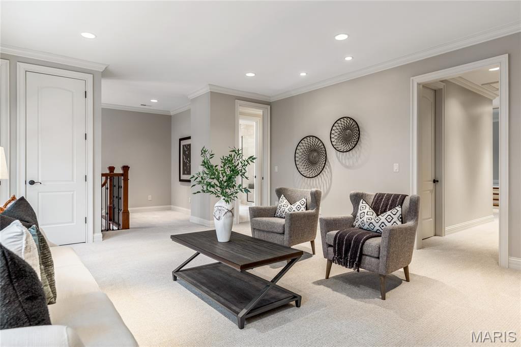 Town & Country Manor - Residential