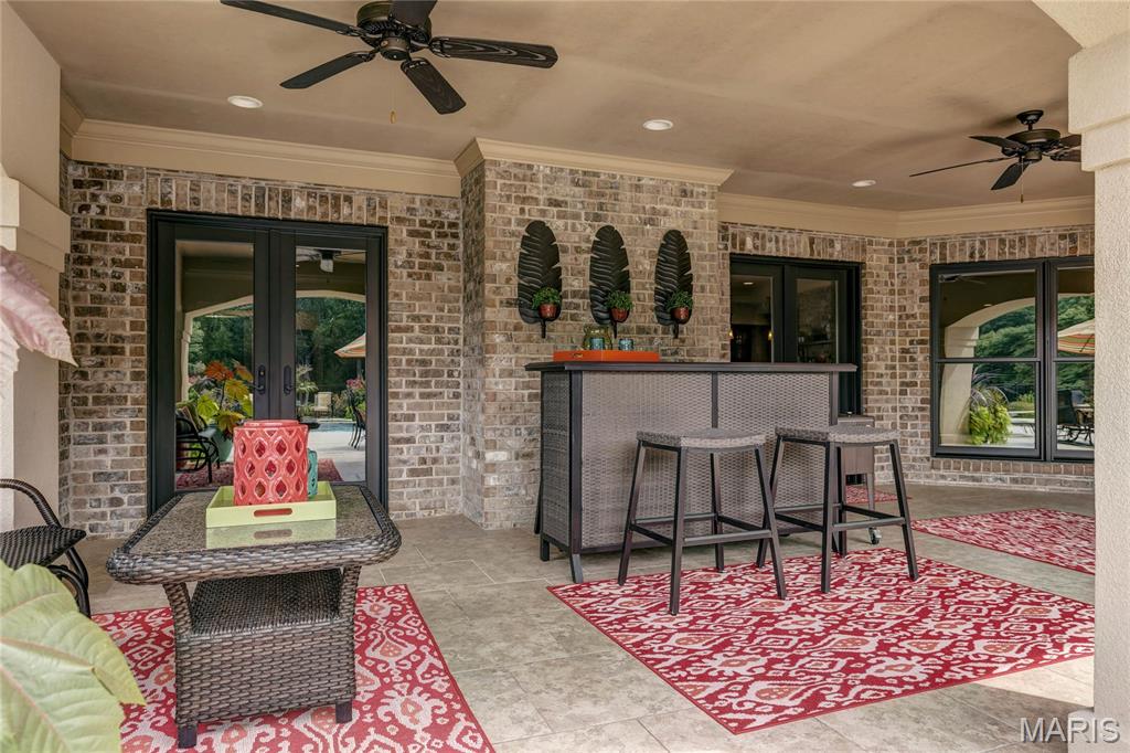 Town & Country Manor - Residential