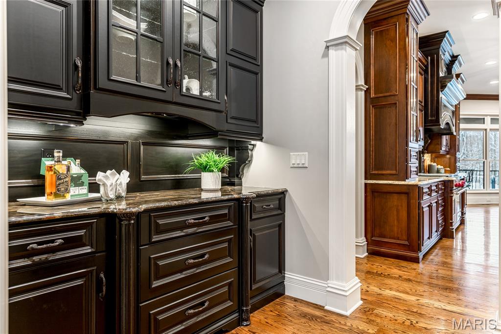 Town & Country Manor - Residential