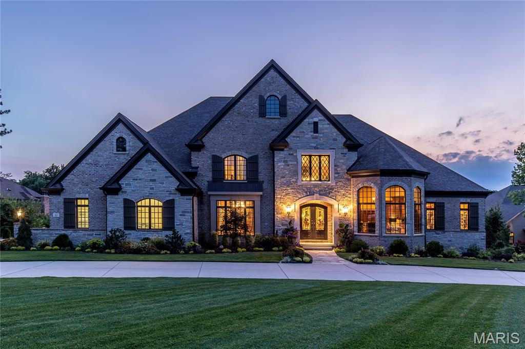 Town & Country Manor - Residential