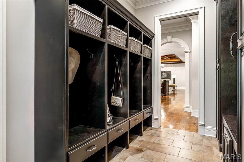 Town & Country Manor - Residential