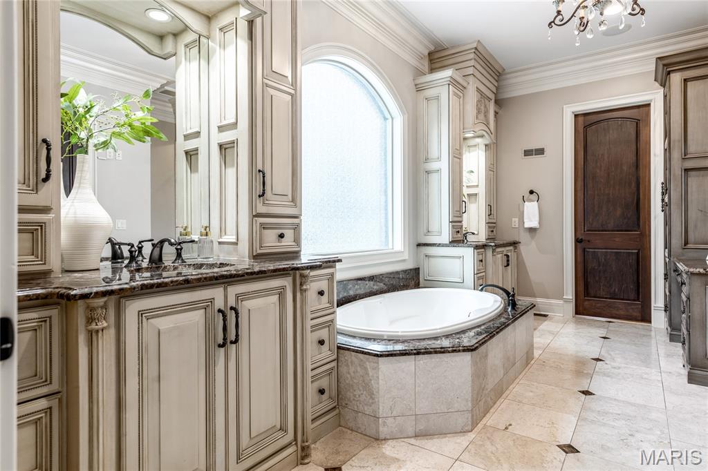 Town & Country Manor - Residential