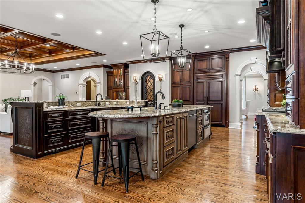 Town & Country Manor - Residential