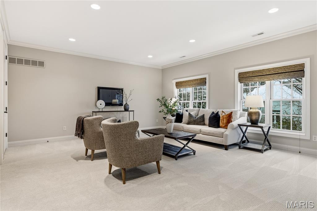 Town & Country Manor - Residential