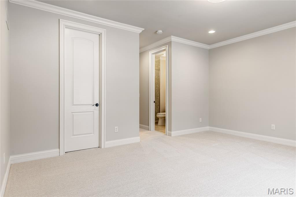 Town & Country Manor - Residential