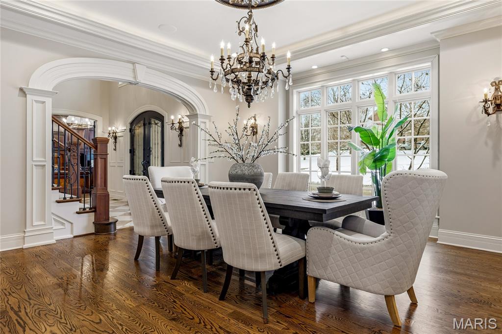 Town & Country Manor - Residential