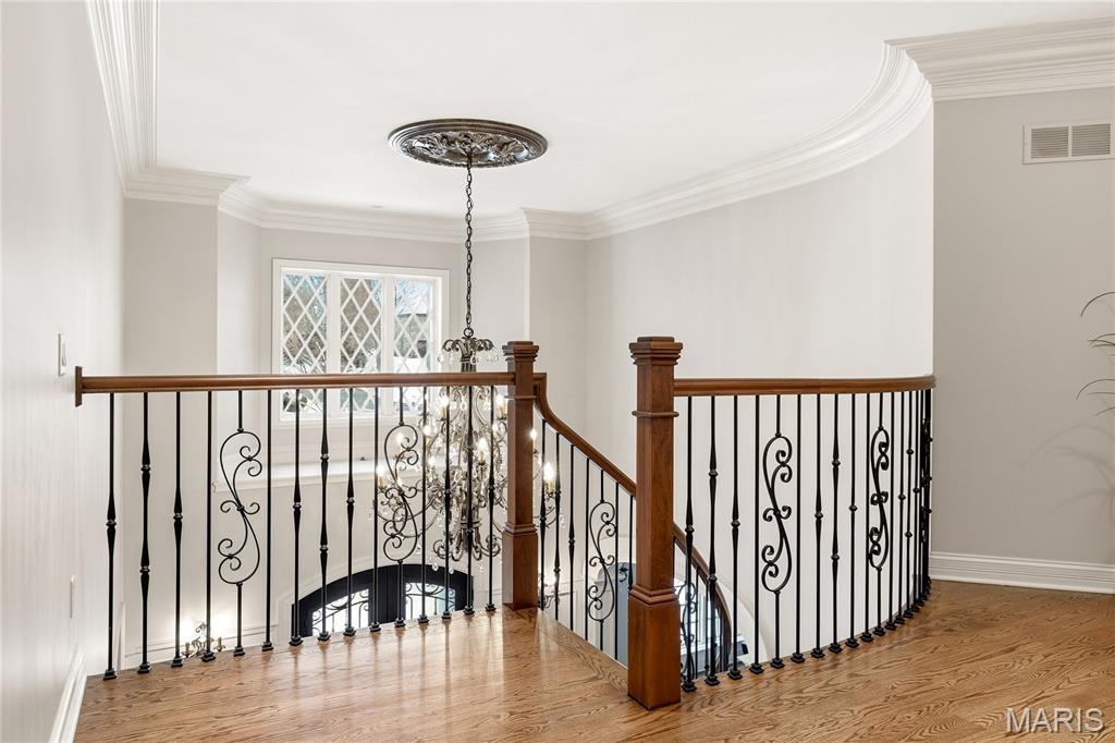 Town & Country Manor - Residential