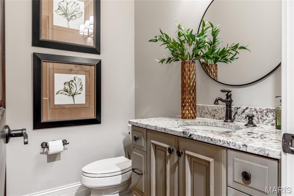 Town & Country Manor - Residential