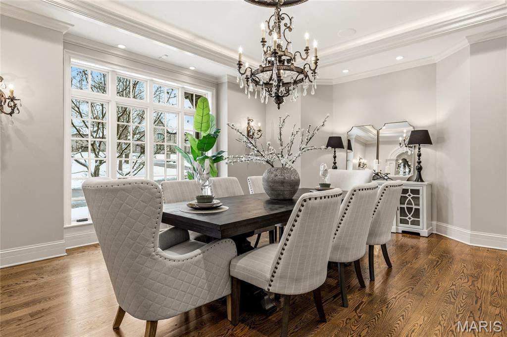 Town & Country Manor - Residential