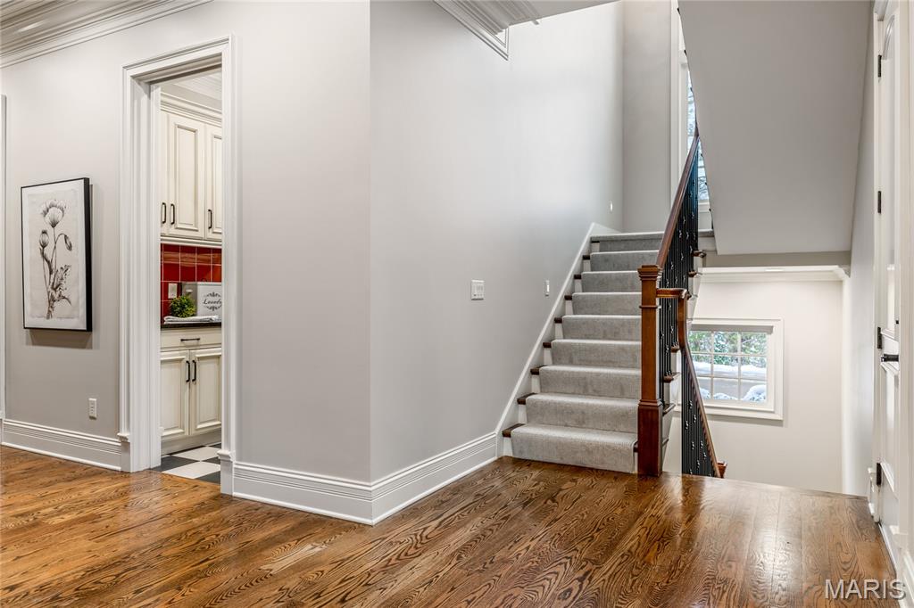 Town & Country Manor - Residential