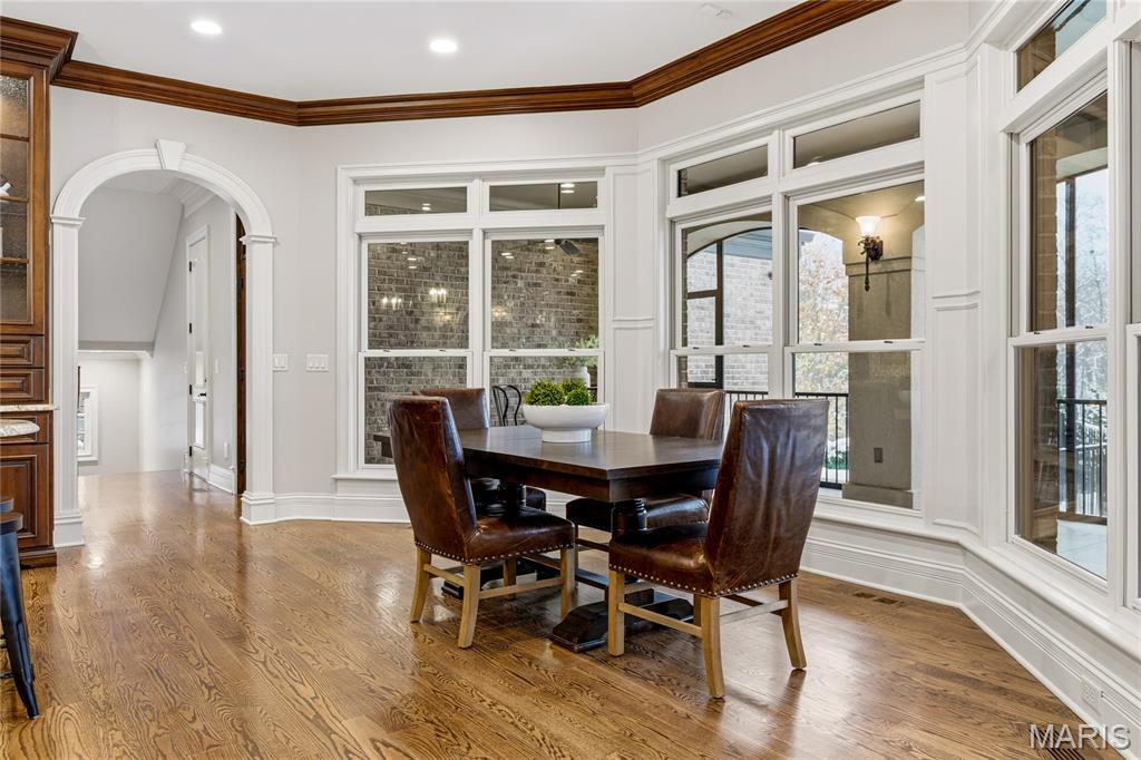 Town & Country Manor - Residential