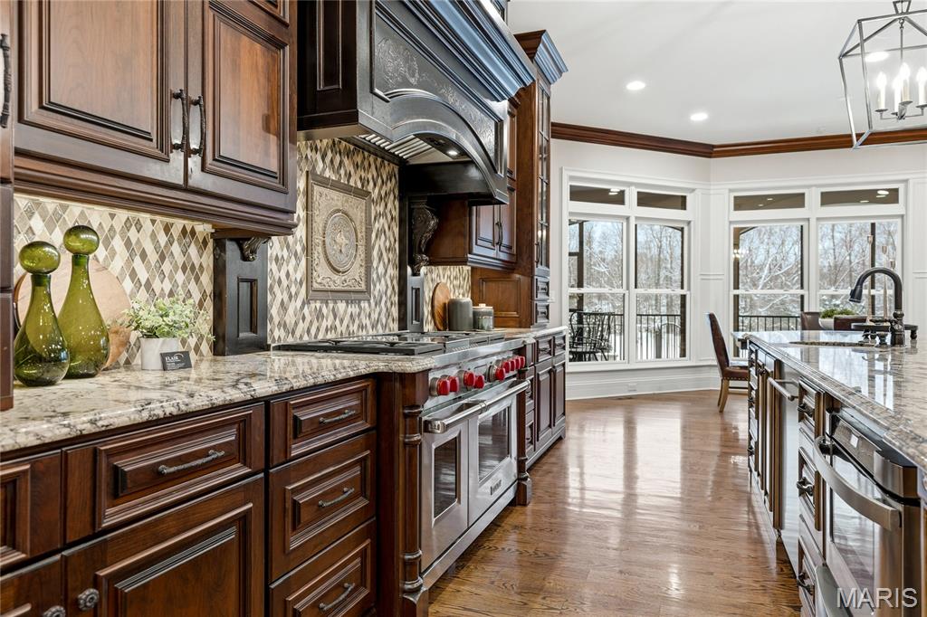 Town & Country Manor - Residential