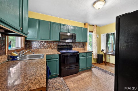 Tiny photo for 22 Jefferson Drive, Bowling Green, MO 63334 (MLS # 26035982)
