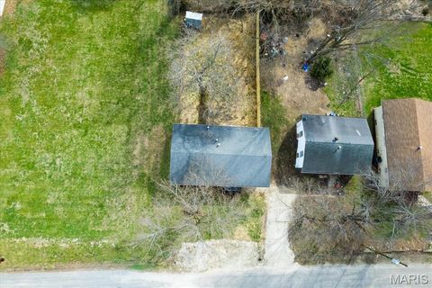 Tiny photo for 413 N 8th Street, Bowling Green, MO 63334 (MLS # 26017361)