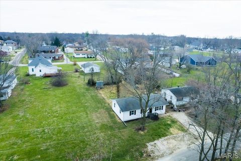 Tiny photo for 413 N 8th Street, Bowling Green, MO 63334 (MLS # 26017361)