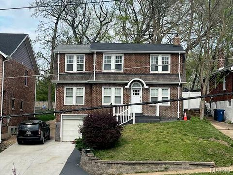 Photo of 7339 Arlington Drive, Richmond Heights, MO 63117 (MLS # 26021692)