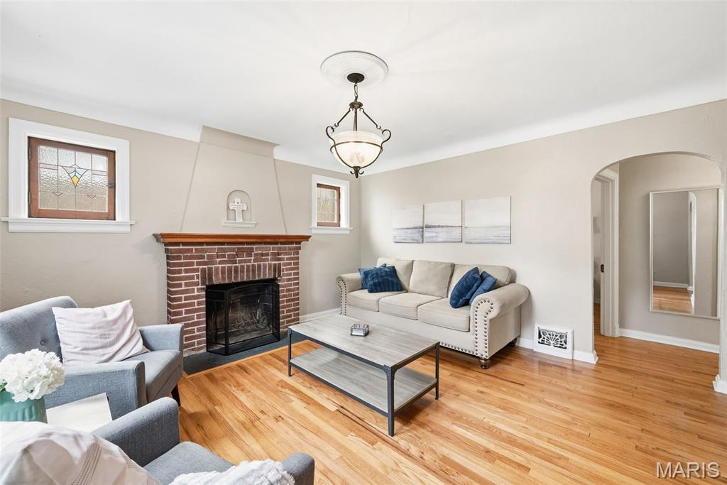 Tesson Ferry Court Amd - Residential
