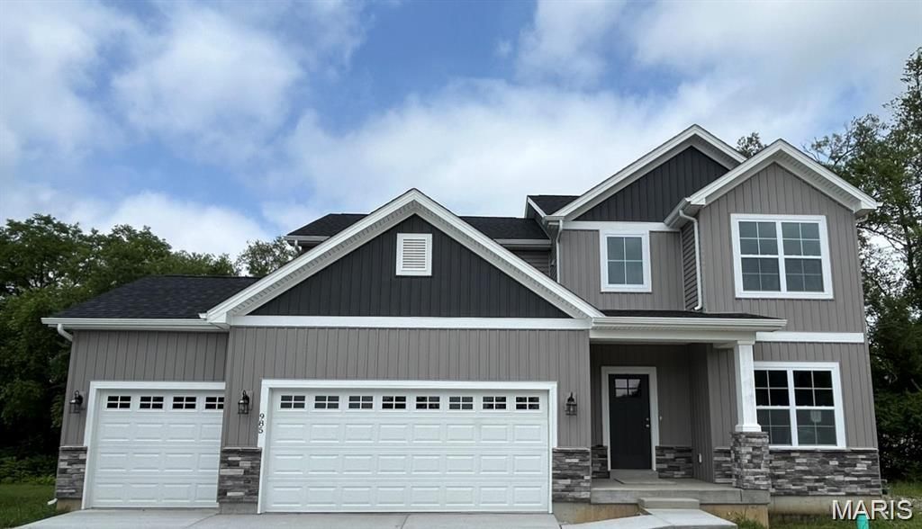 Photo of 989 Brookfield Chase Court, Florissant, MO 63031 (MLS # 25072410)