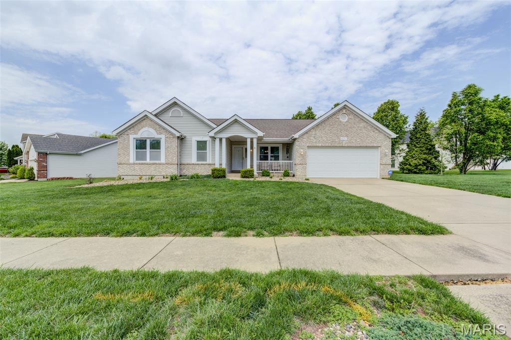 621 Green Tree Meadows Drive