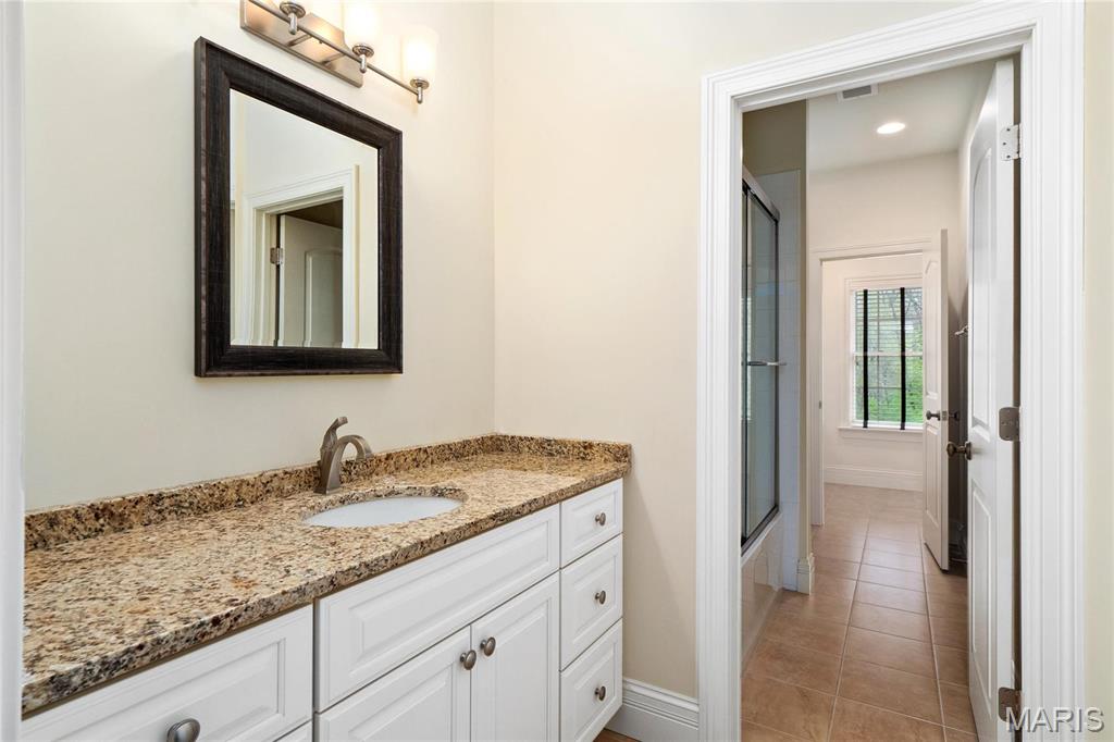 Lynnbrook - Residential