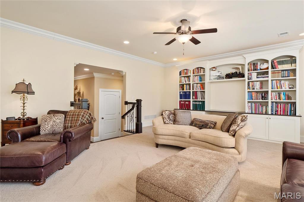 Lynnbrook - Residential