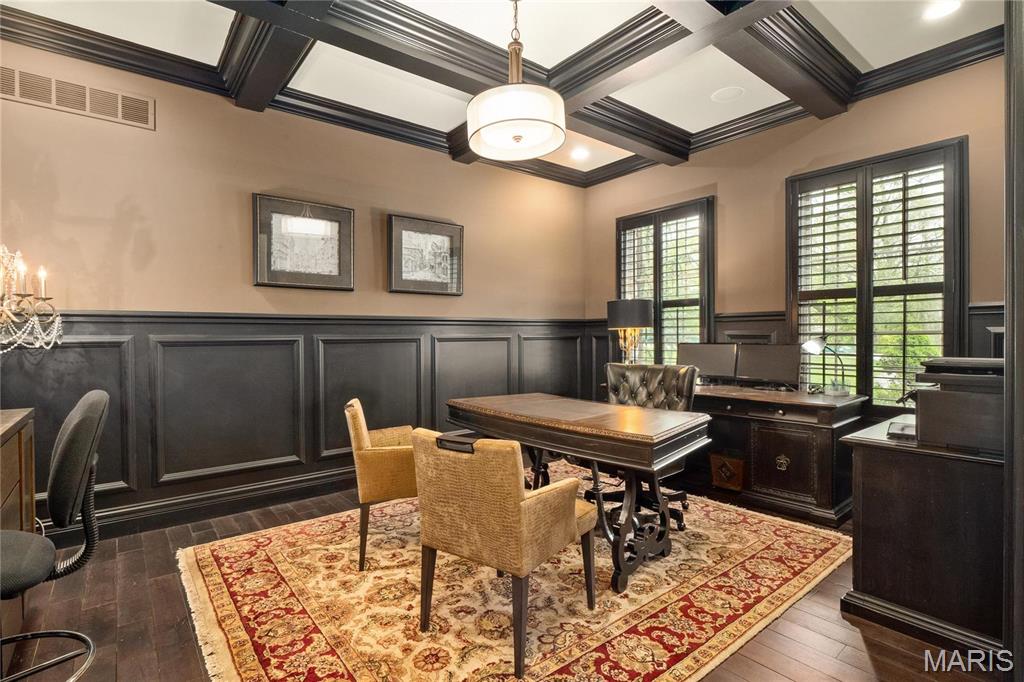 Lynnbrook - Residential