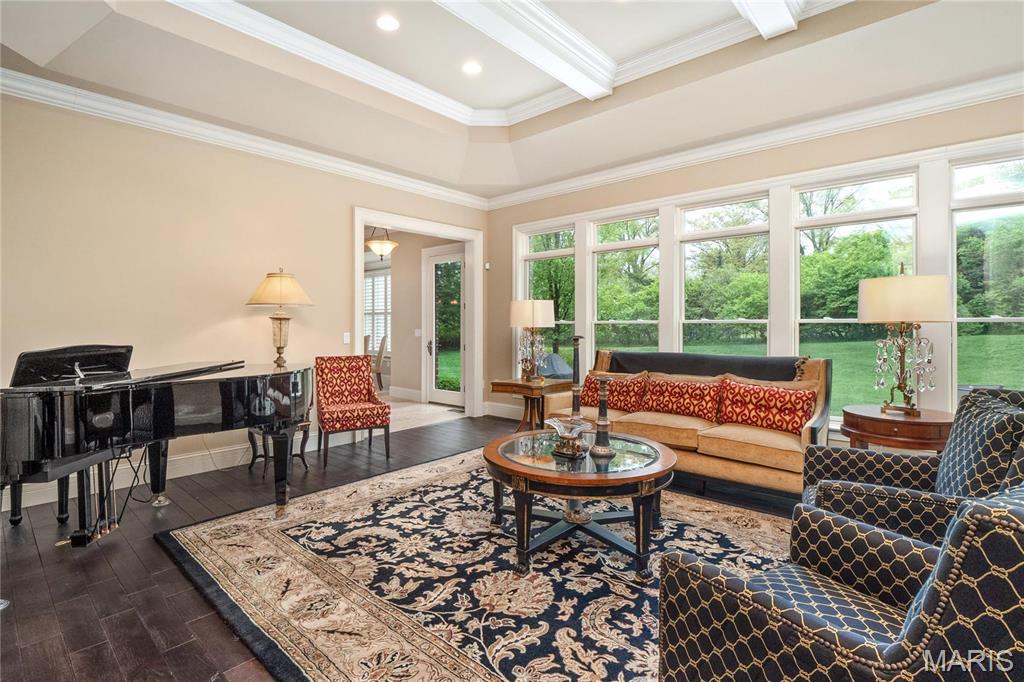 Lynnbrook - Residential