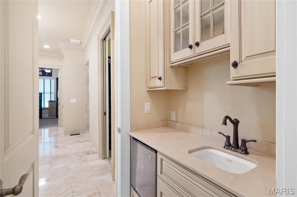 Lynnbrook - Residential