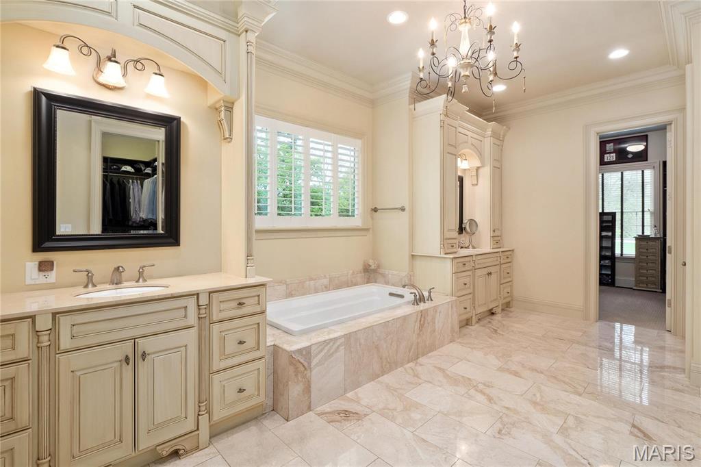 Lynnbrook - Residential